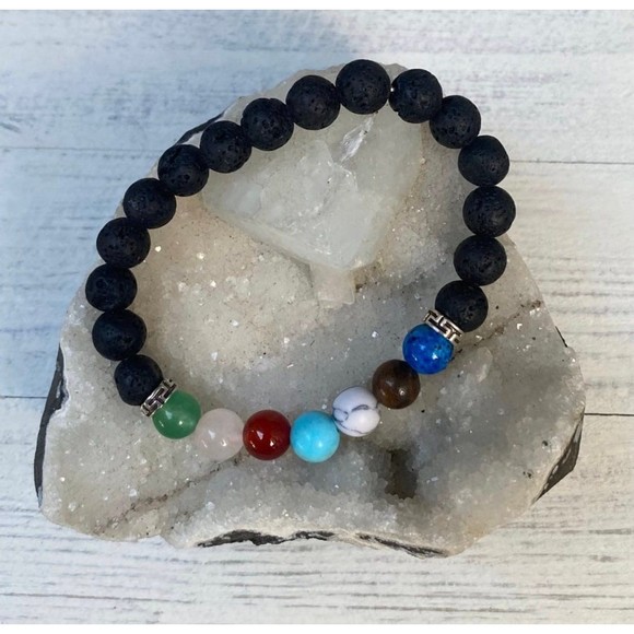 Gemstones Lava Stone’s Diffuser Bracelet - Picture 5 of 5